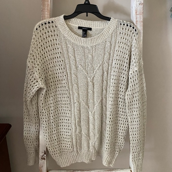 ✨Gray Sweater from Forever 21✨ - Picture 1 of 5